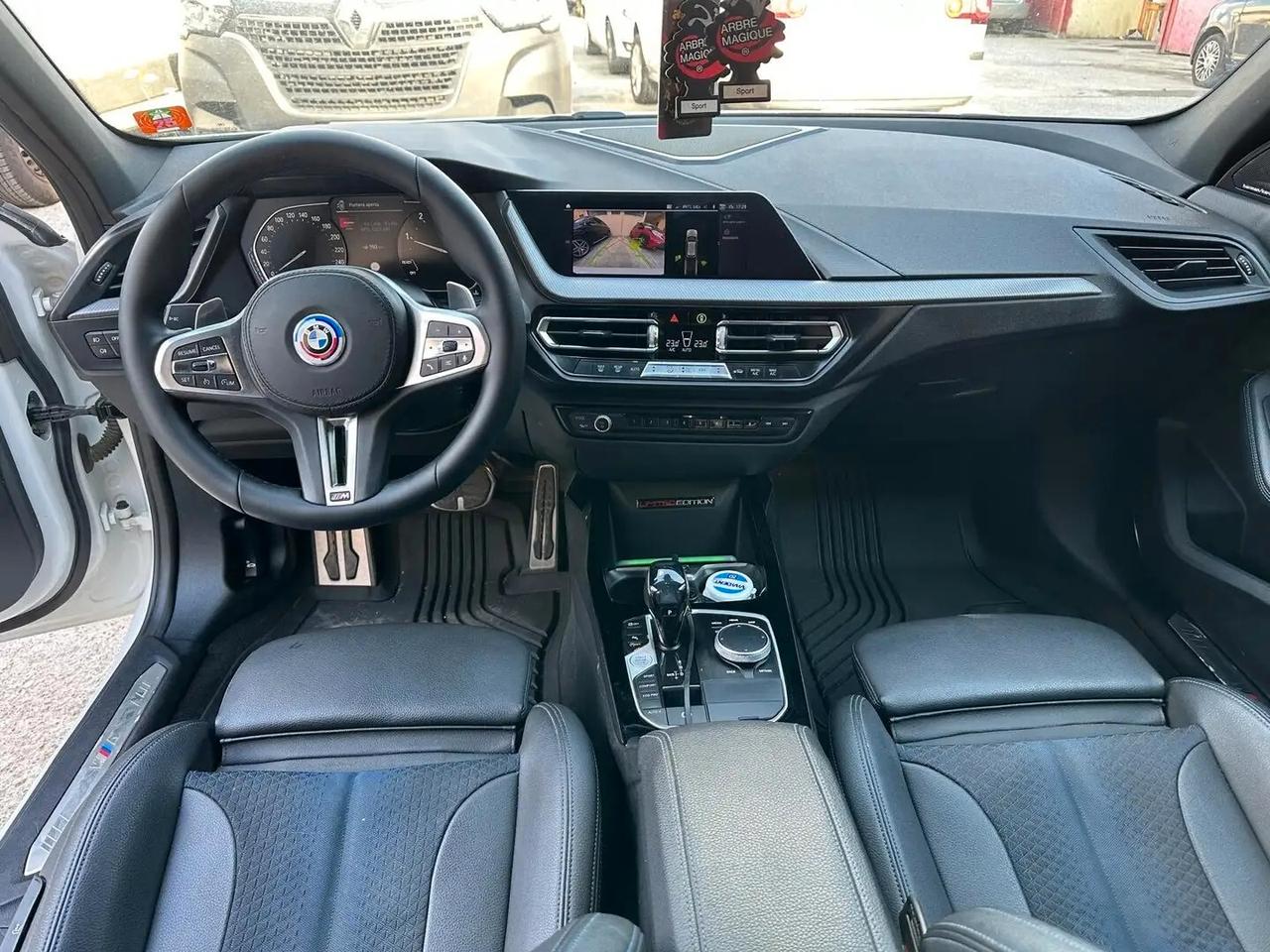 Bmw 116 116d 5p. Msport
