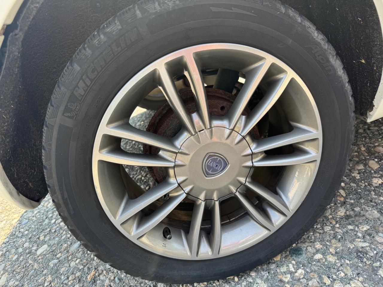 Lancia Ypsilon 1.2 Benz Unyca 2012 EURO5
