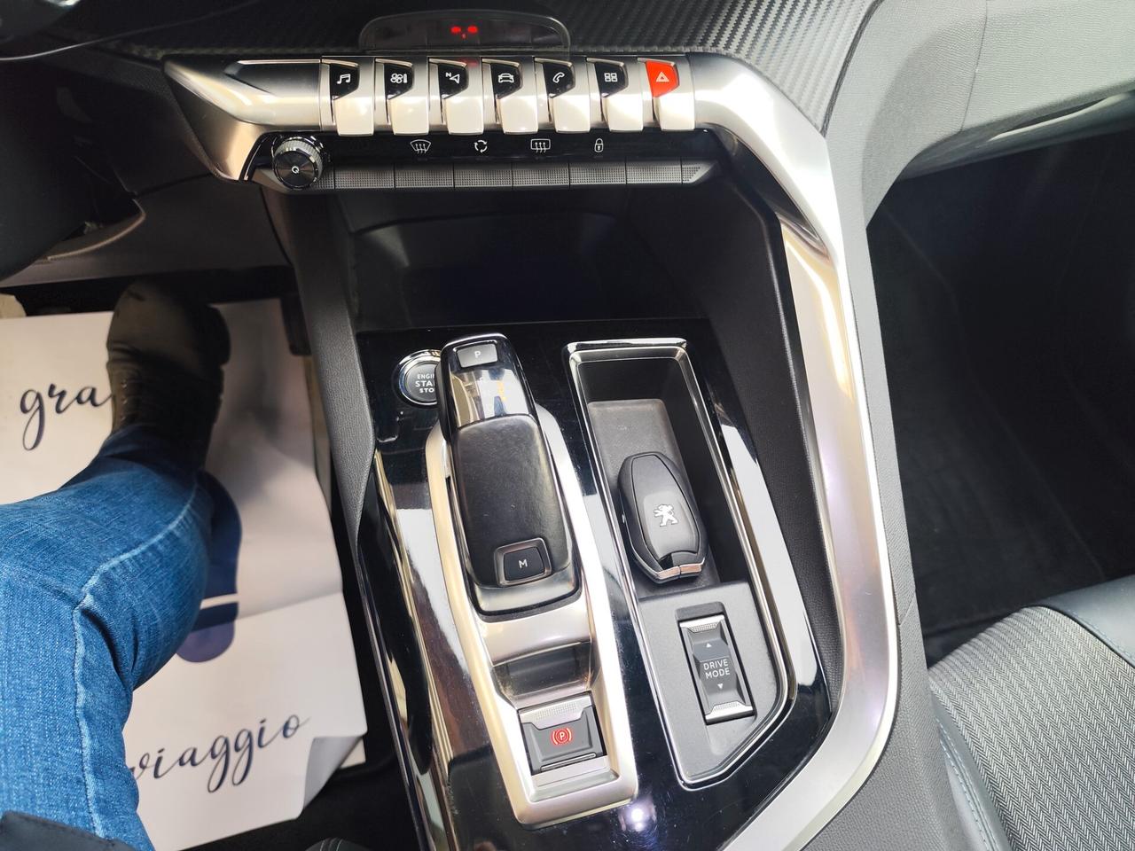 Peugeot 3008 BlueHDi 130CV EAT8 Allure NAVI