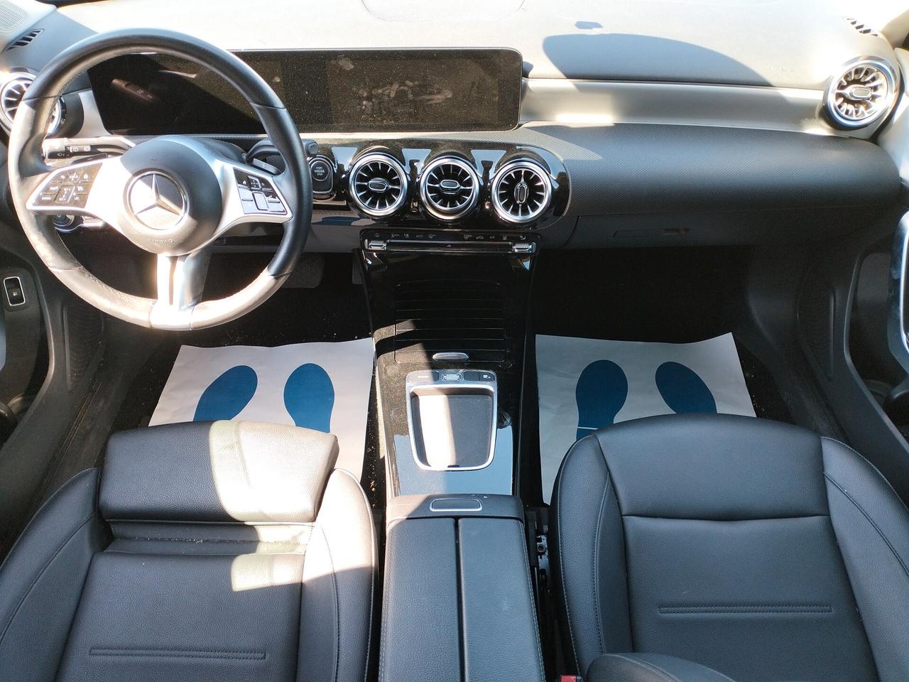 Mercedes-benz A 250 * SINISTRATA * PER OPERATORI DEL SETTORE *