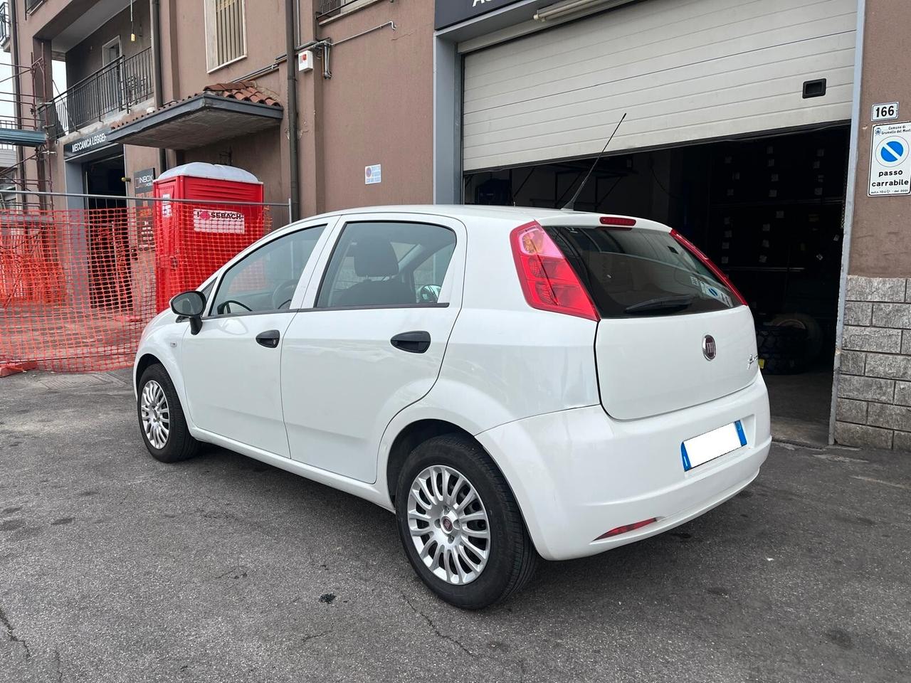 Fiat Punto 1.4 8V 5 porte Easypower Street
