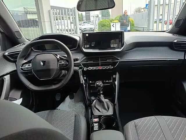 Peugeot 2008 1.2 TurboBenzina 100cv ALLURE KM ZERO