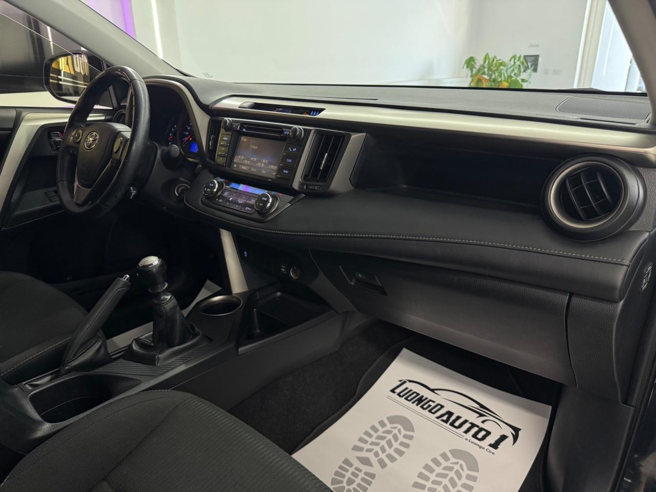 Toyota RAV4 2.0 D-4D 2WD Full Optional