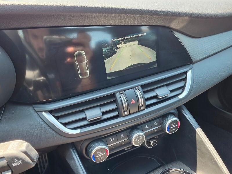 ALFA ROMEO Giulia 2.2 TD 160 AT8 Ti NAV PELLE PARK CAM