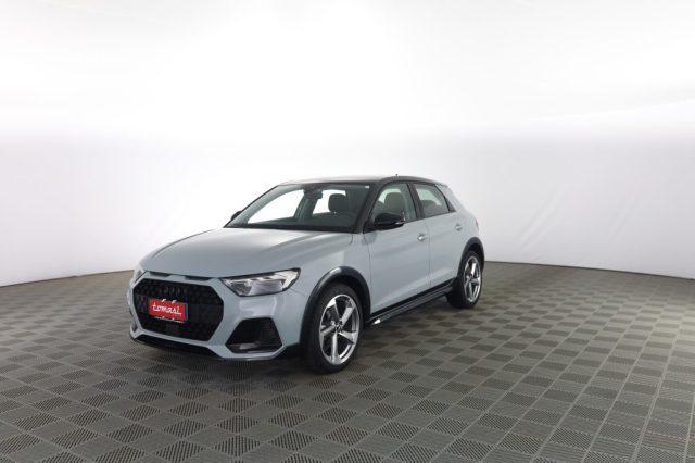 AUDI A1 A1 citycarver 35 TFSI Identity Contrast