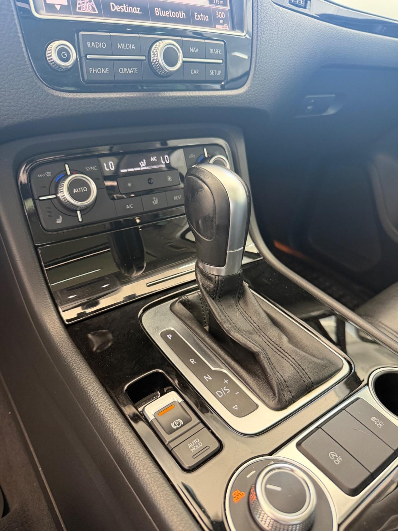 VW Touareg 3.0 TDI 262 CV Sport FINANZIABILE