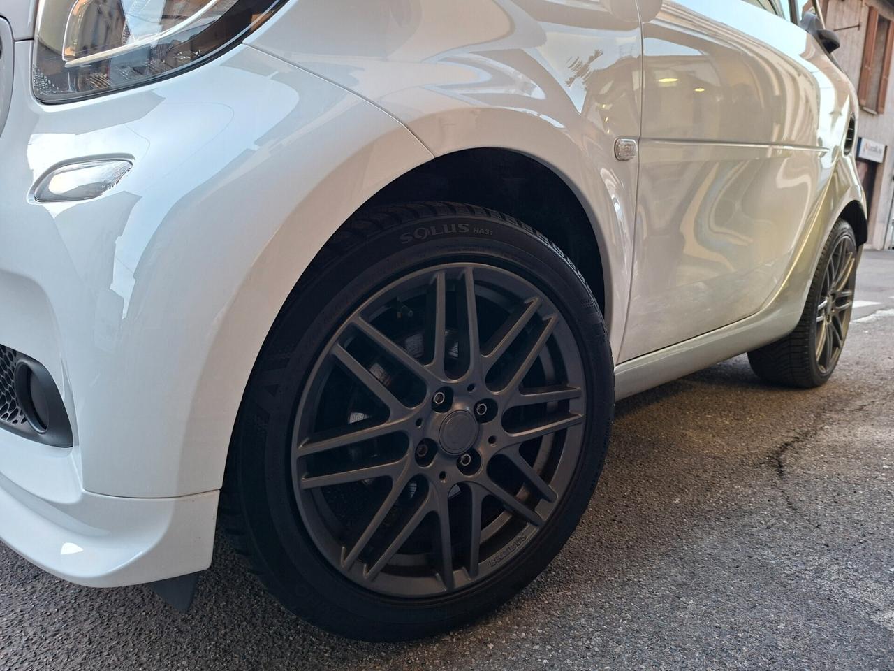 Smart ForTwo 0.9 turbo 90cv Pack Brabus Edition Schermo Pad