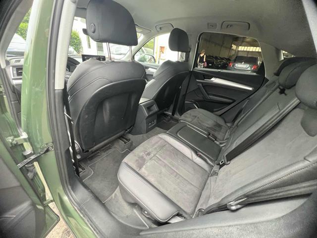 AUDI Q5 40 TFSI quattro S tronic Identity Black