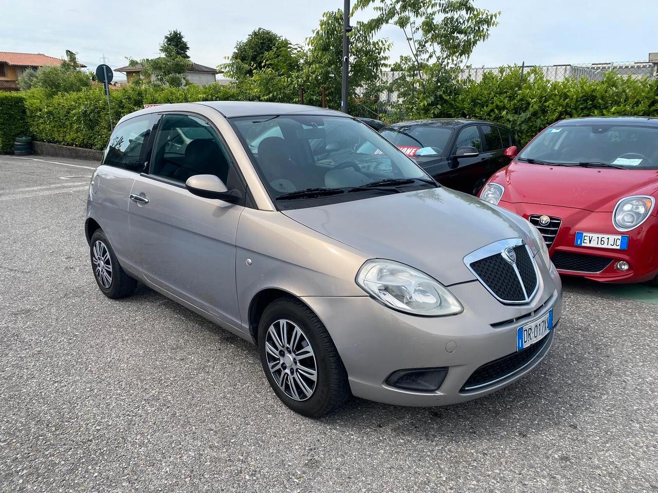 Lancia Ypsilon 1.2 Argento