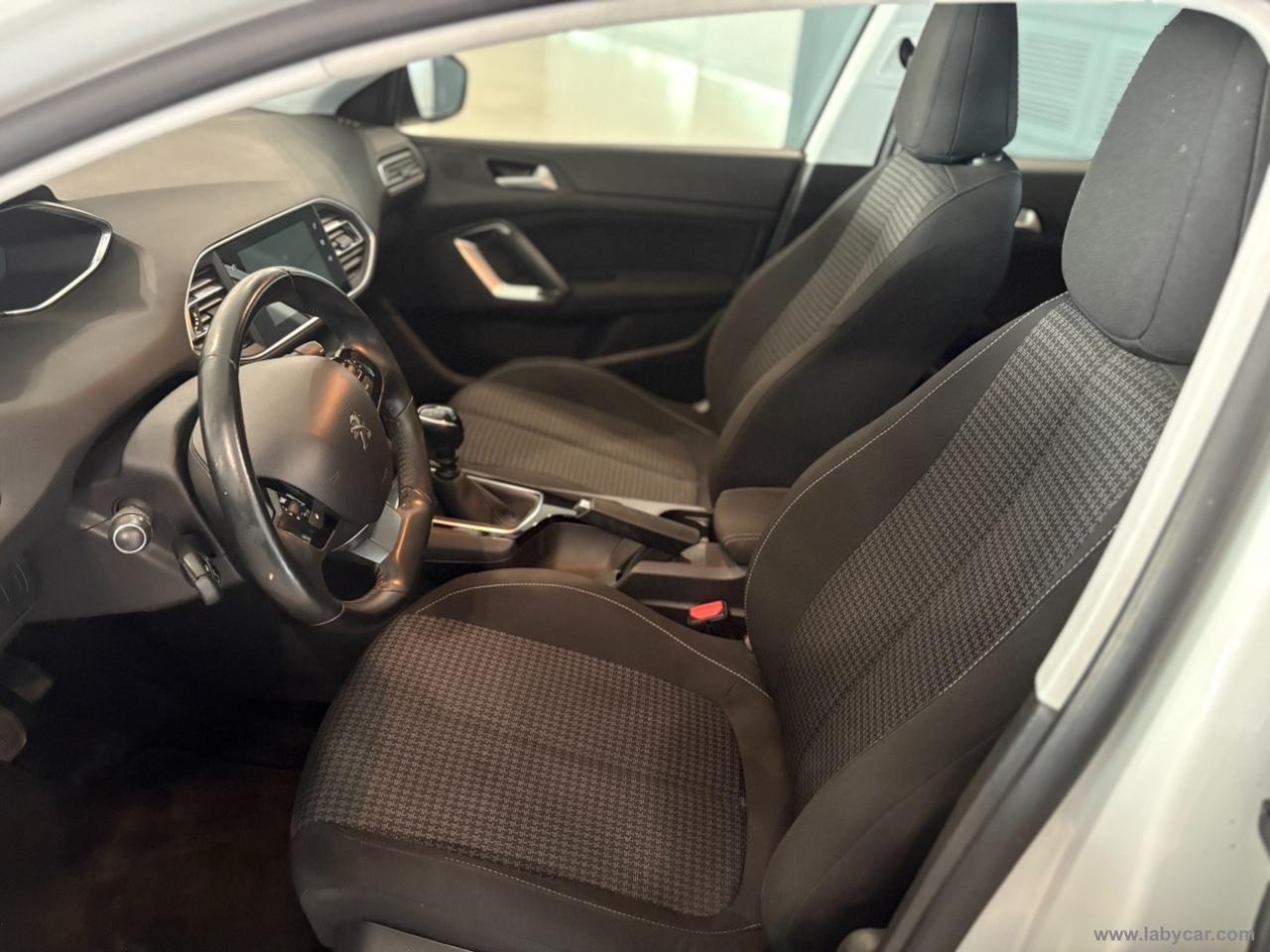 PEUGEOT 308 BlueHDi 130 S&S Business