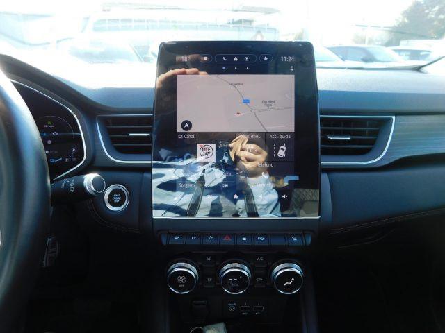 RENAULT Captur Plug-in Hybrid E-Tech 160CV Initiale Paris Carplay