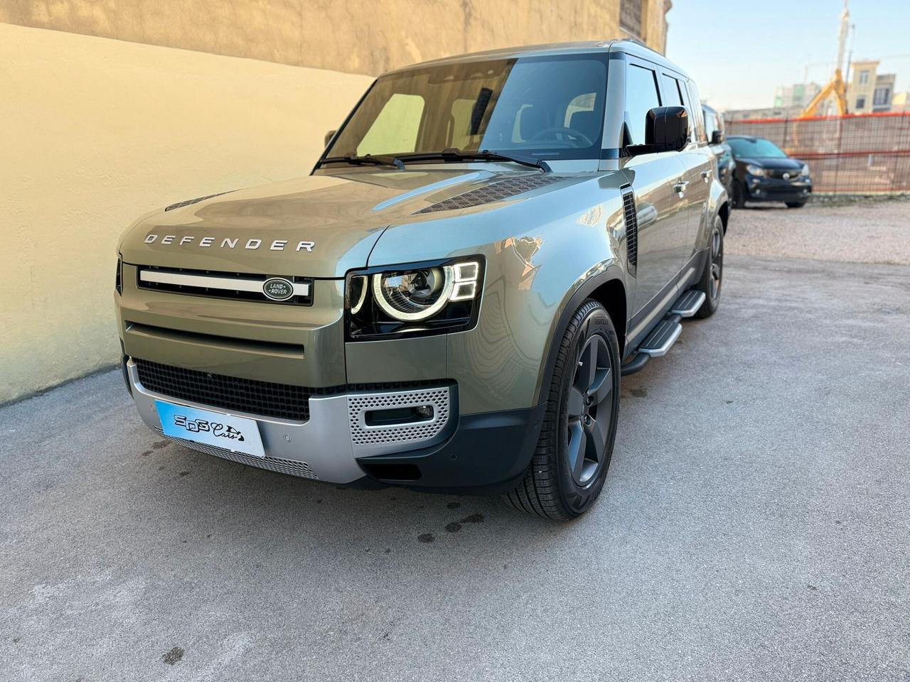 Land Rover Defender 110 3.0D I6 200 CV AWD Auto X-Dynamic SE