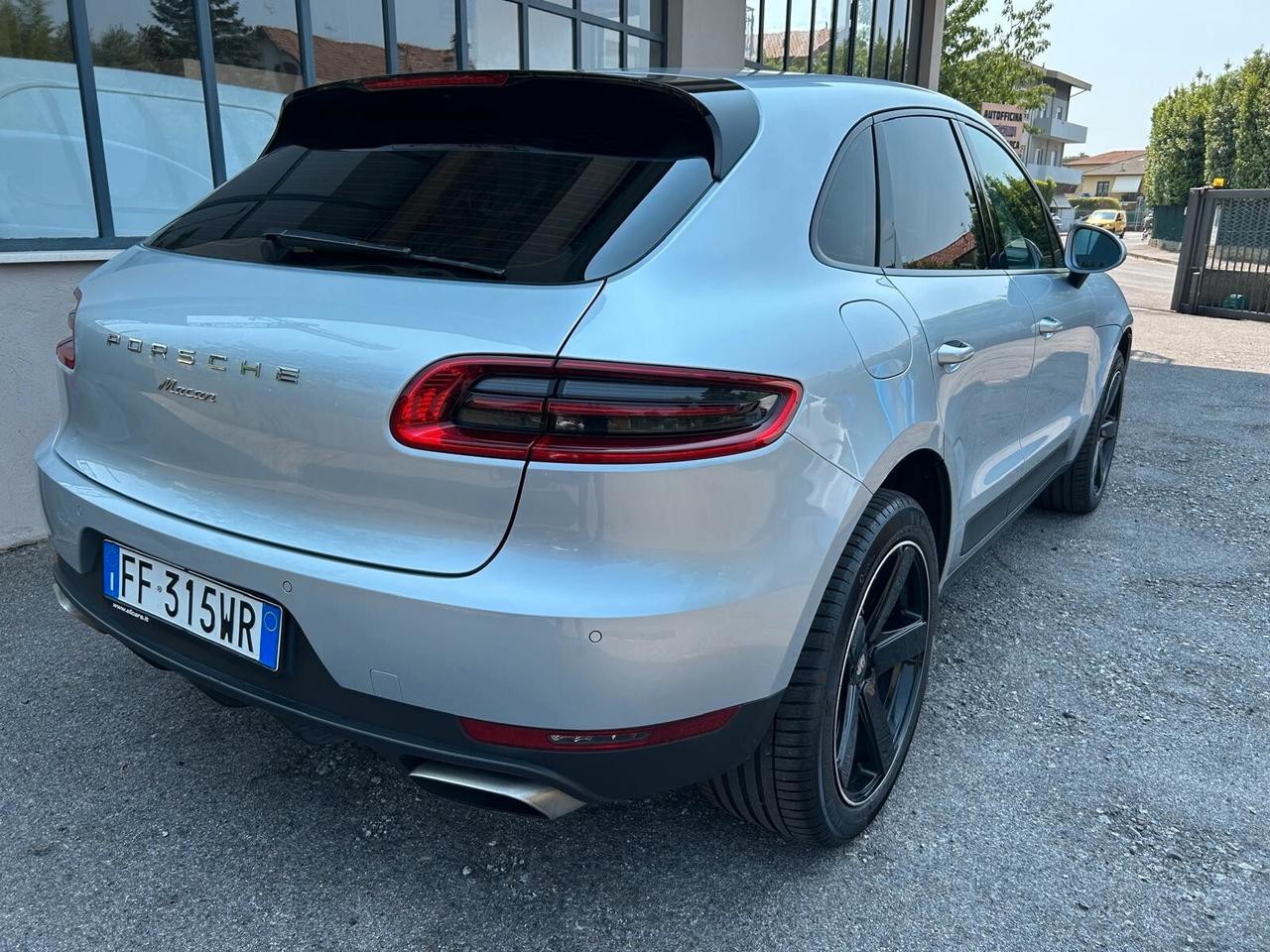 PORSCHE Macan 2.0 Benzina 252 CV KW 185