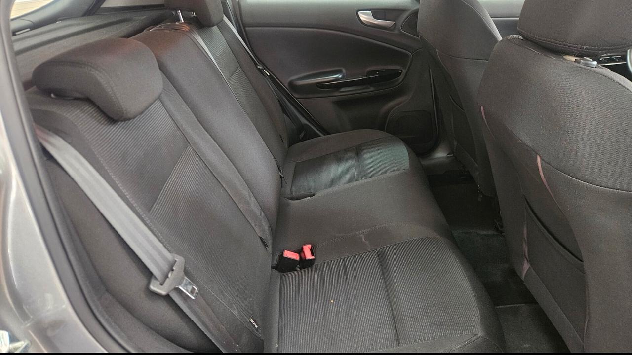 Alfa Romeo Giulietta 1.6 JTDm-2 105 CV Exclusive