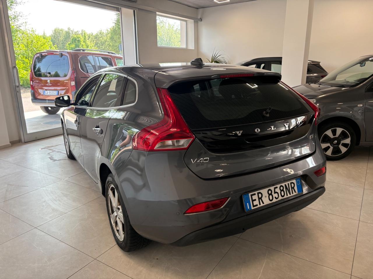 Volvo V40 D2 1.6