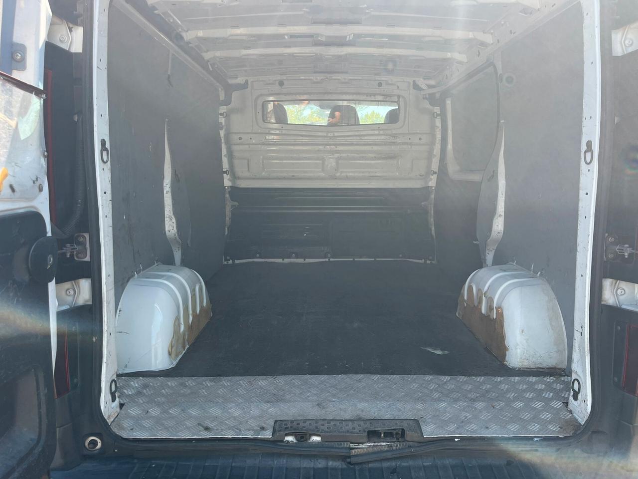 Opel Vivaro 1.6 turbo diesel