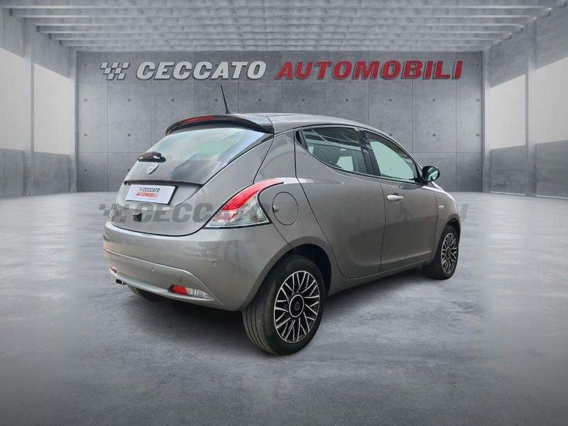 Lancia Ypsilon Ypsilon 1.0 firefly hybrid Platino s&s 70cv