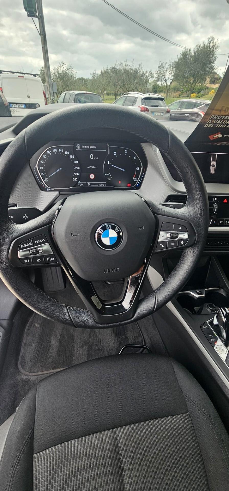 Bmw 116 116d 5p. Business Advantage