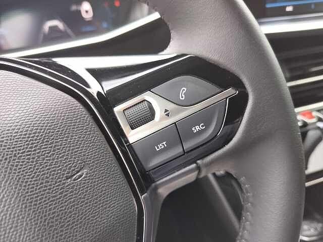 Peugeot 2008 PureTech 130 S&S Allure Pack