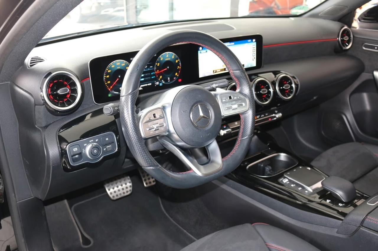 Mercedes-benz A 35 AMG 4 MATIC