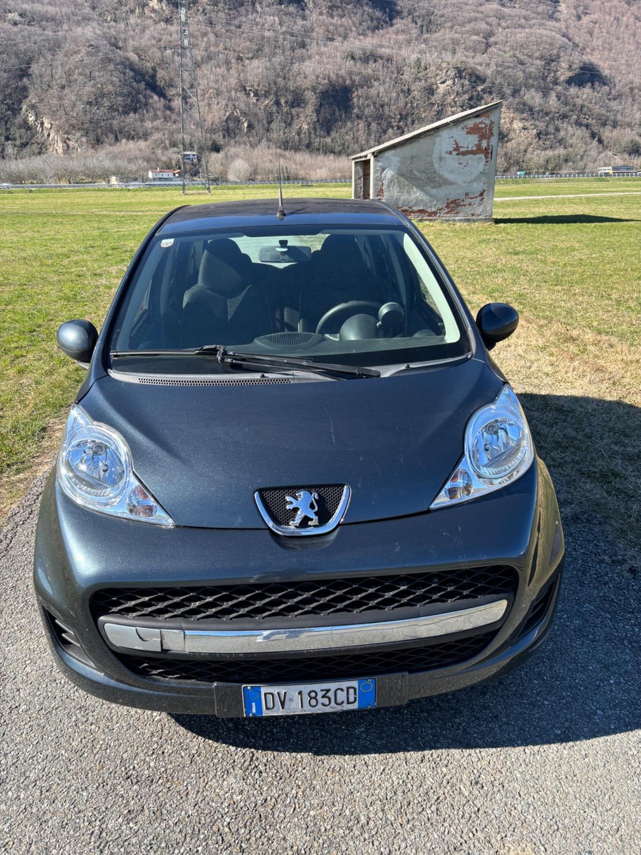 Peugeot 107 5 porte PERFETTA IN TUTTO!