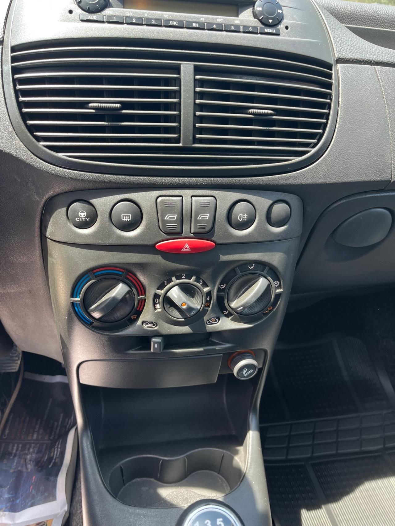 Fiat Punto 1.3 MTJ EURO4 SOLO 130M KM UFFIC NORD ITALI