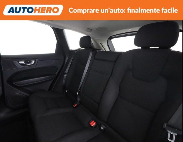 VOLVO XC60 B4 (d) AWD Geartronic Momentum Pro