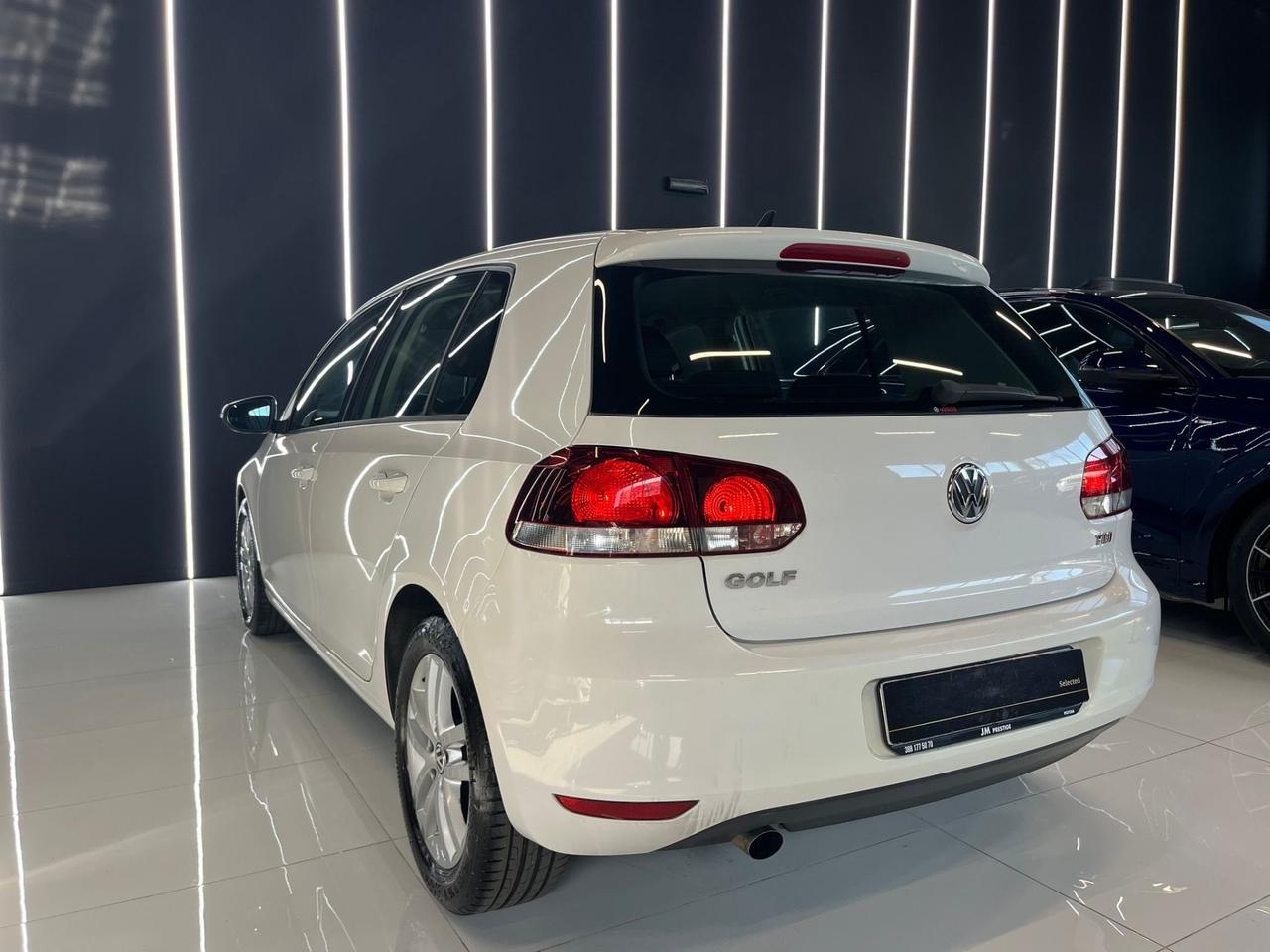 Volkswagen Golf 1.6 TDI DSG 5p. Highline OK NEOPATENTATI
