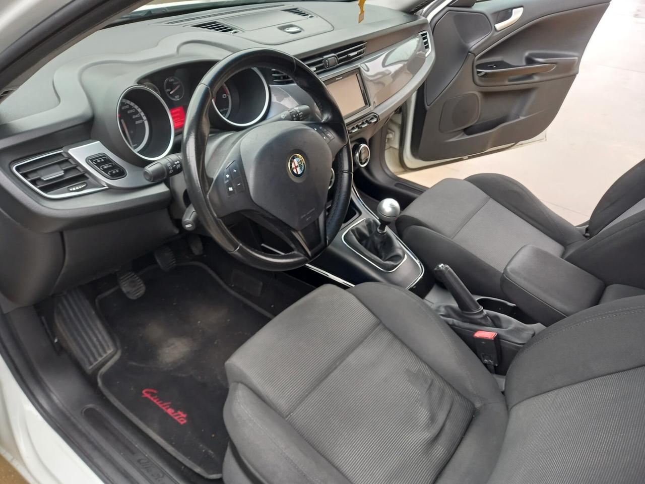 Alfa Romeo Giulietta 1.6 JTDm-2 105 CV Distinctive