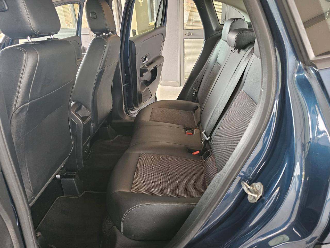 MERCEDES GLA 180 MERCEDES CDI BUSINESS 09/2020