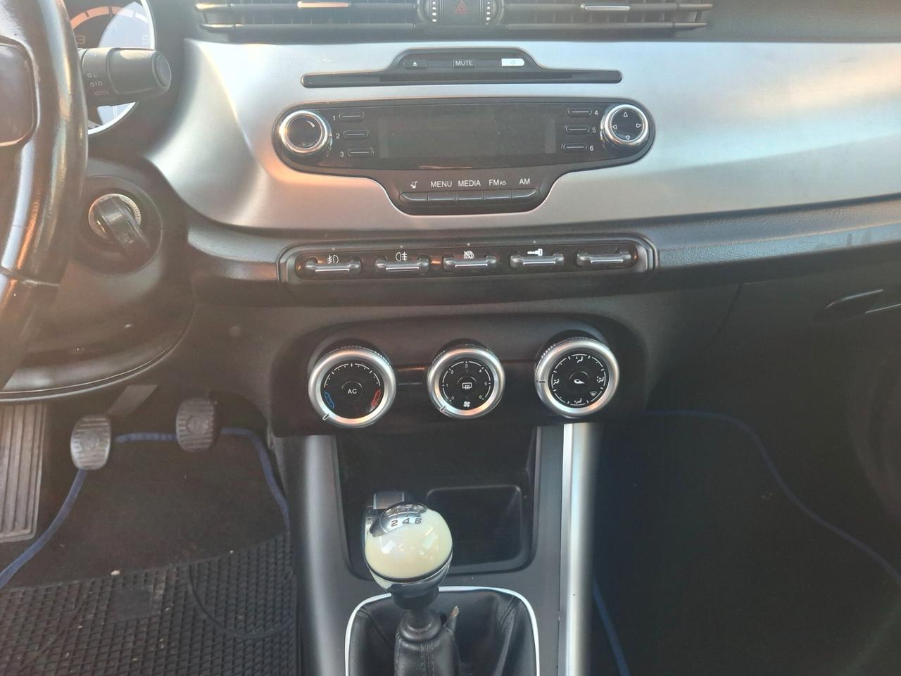 Alfa Romeo Giulietta 2.0 JTDm-2 150 CV Distinctive