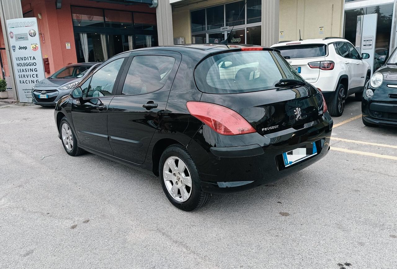 Peugeot 308 1.6 HDi 90CV 5p. Tecno