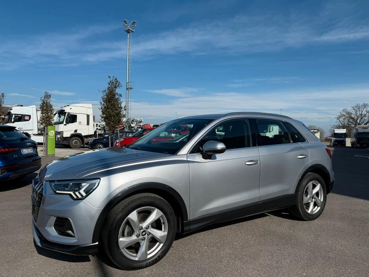 Audi Q3 35 TDI S tronic Business Advanced