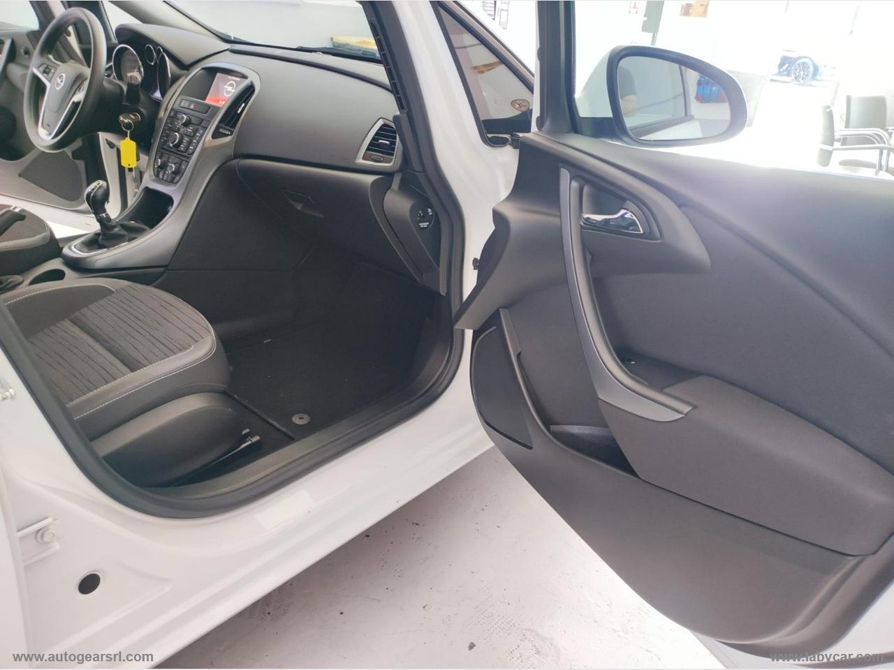 OPEL Astra 1.6 CDTI EcoFLEX S&S ST Cosmo