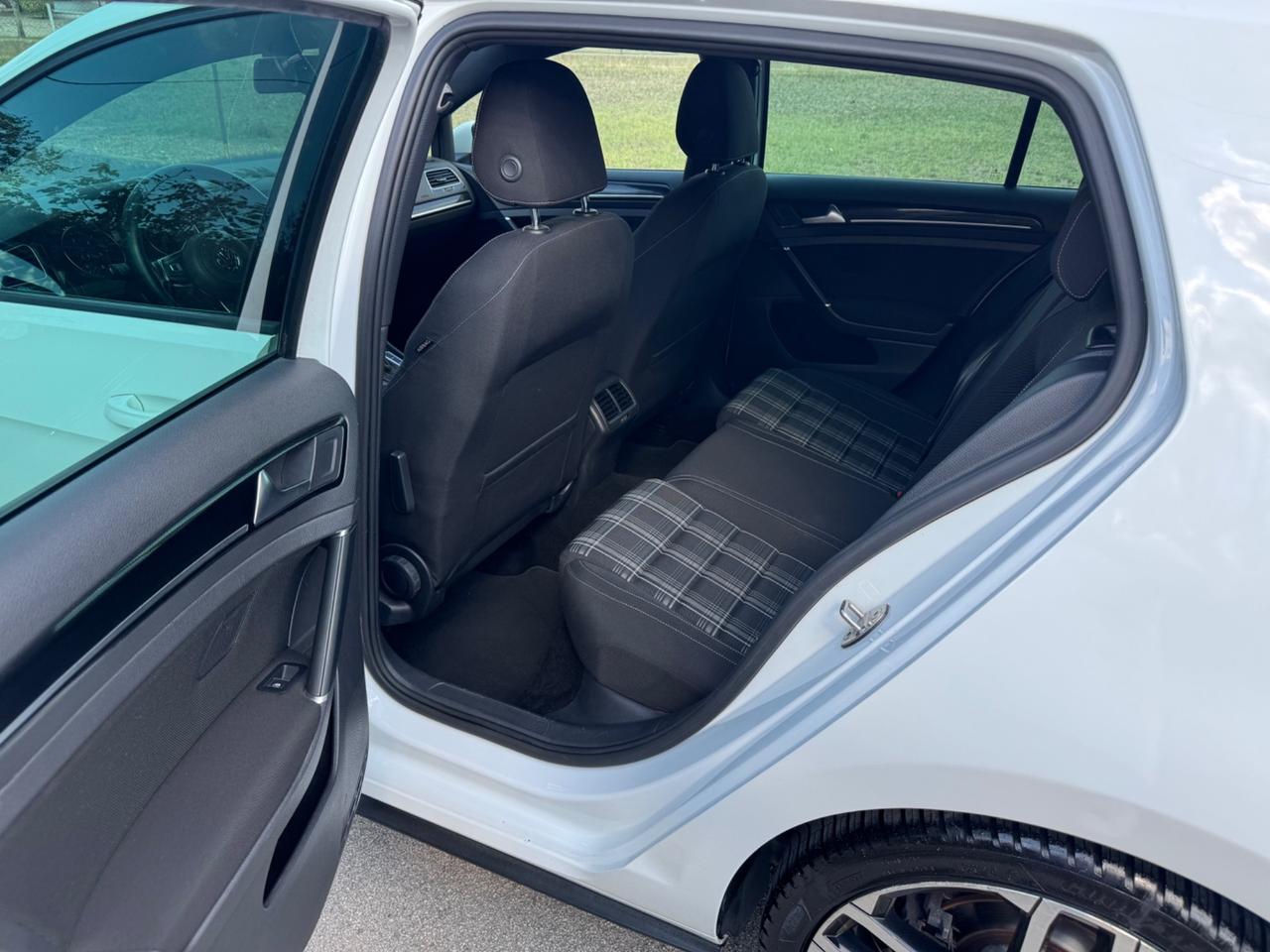 Volkswagen Golf GTD 2.0 TDI 5p. BlueMotion Technology 184 cv