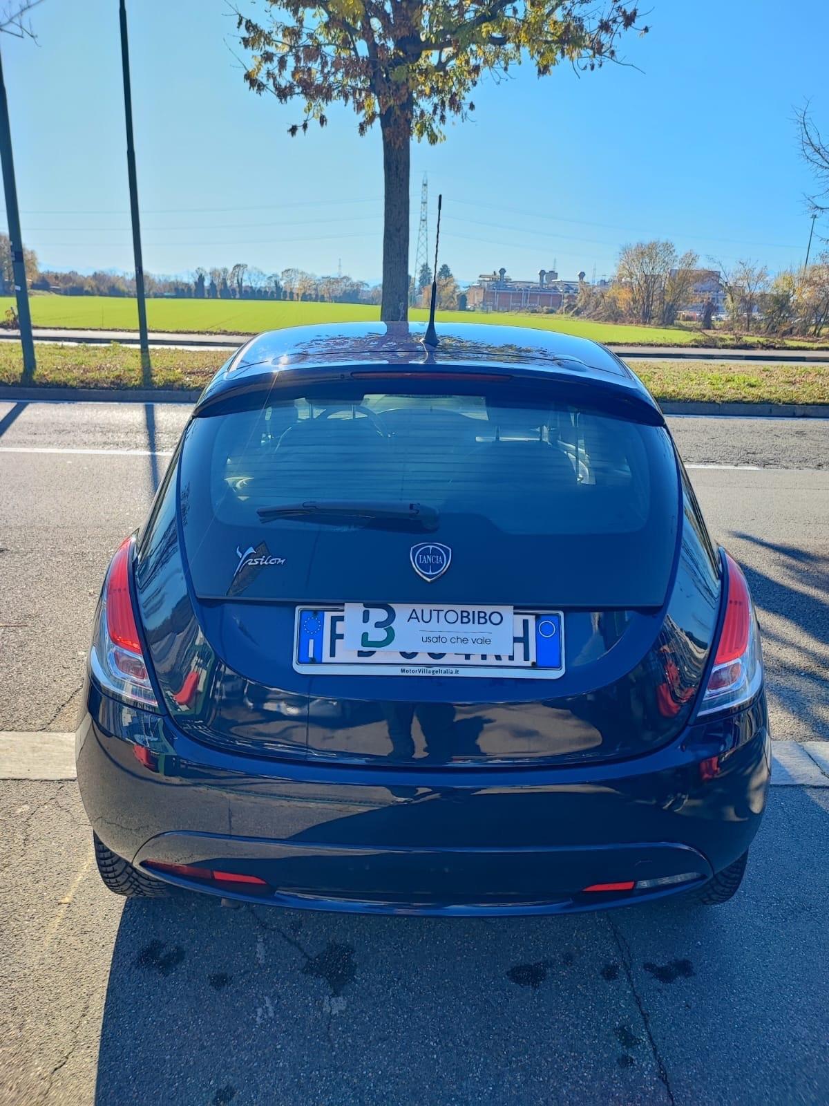 Lancia Ypsilon 1.2 69 CV 5 porte GPL Ecochic Platinum
