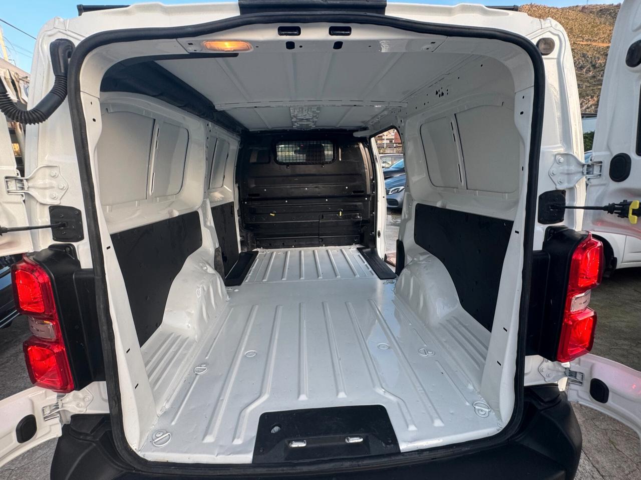 Toyota Proace 2.0D 122CV S&S PL-SL-TN Furgone IVA ESPOSTA