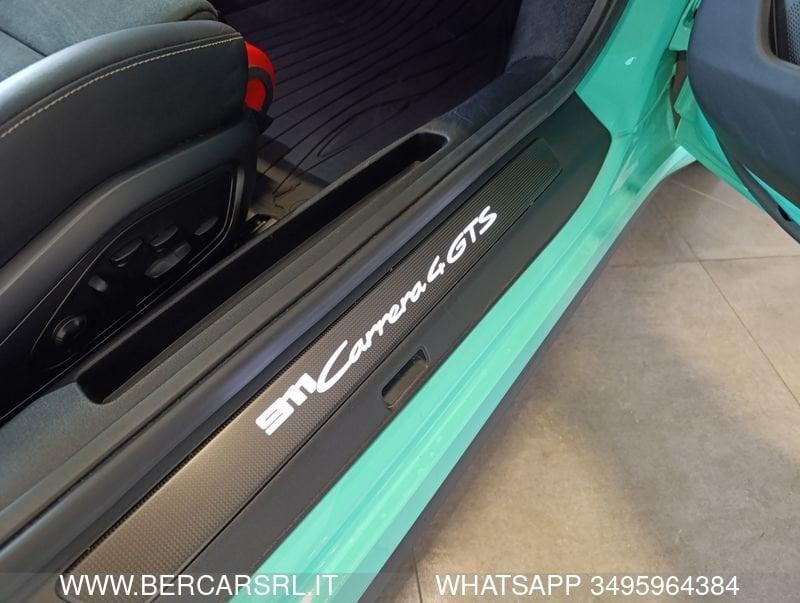 Porsche 911 Carrera 4 GTS