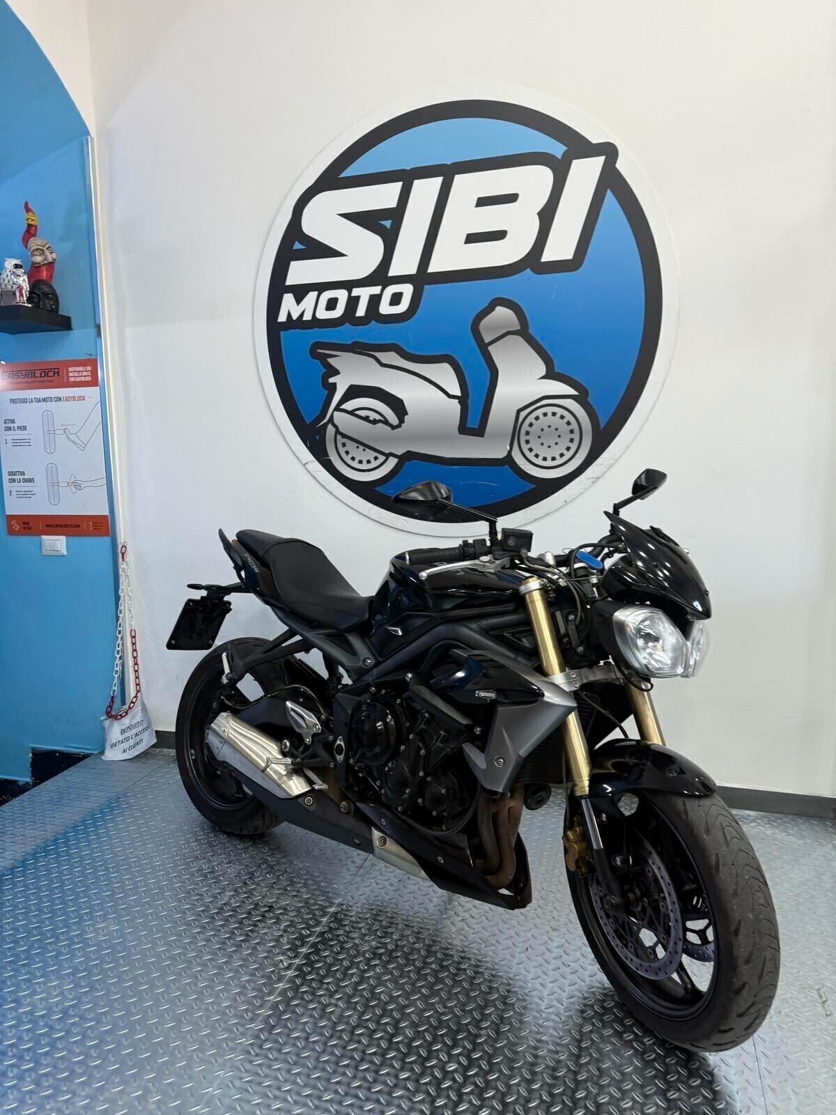 Triumph Street Triple 675