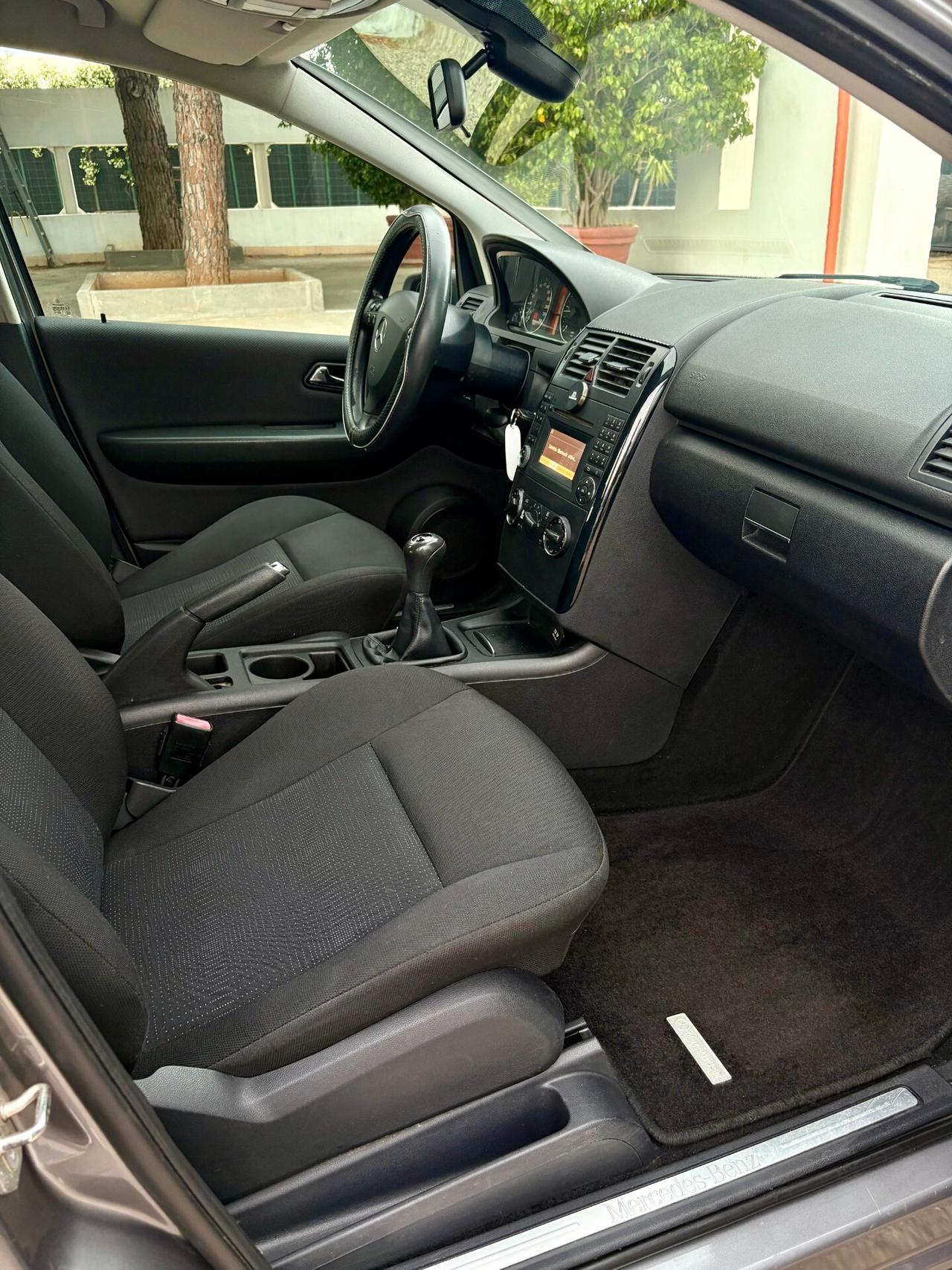 Mercedes-benz A 160 CDI 82CV