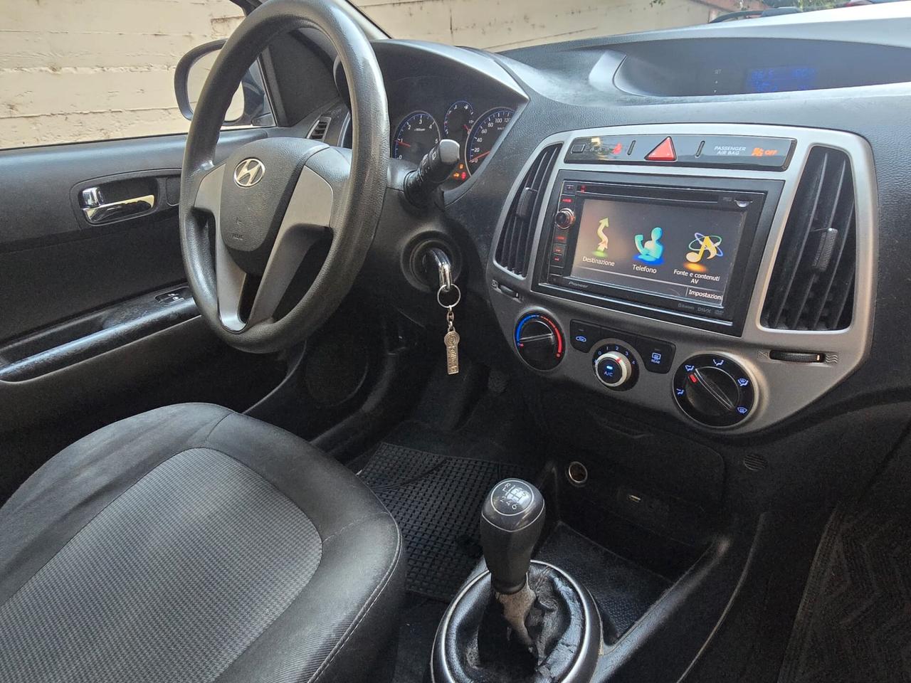 Hyundai i20 1.1 CRDi 5p. Sound Edition - Doppio treno di gomme