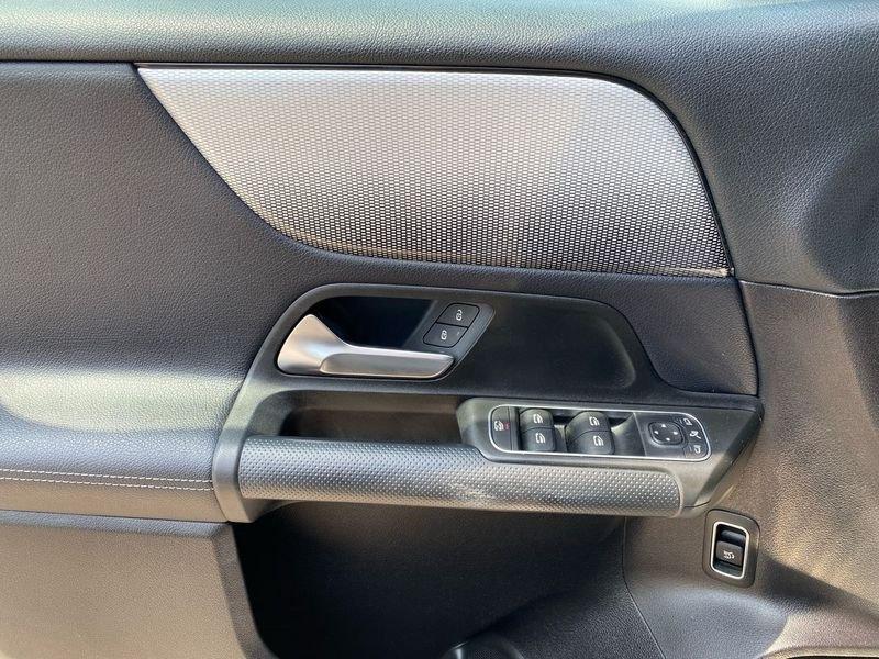 Mercedes-Benz Classe GLB GLB 180 d Sport auto