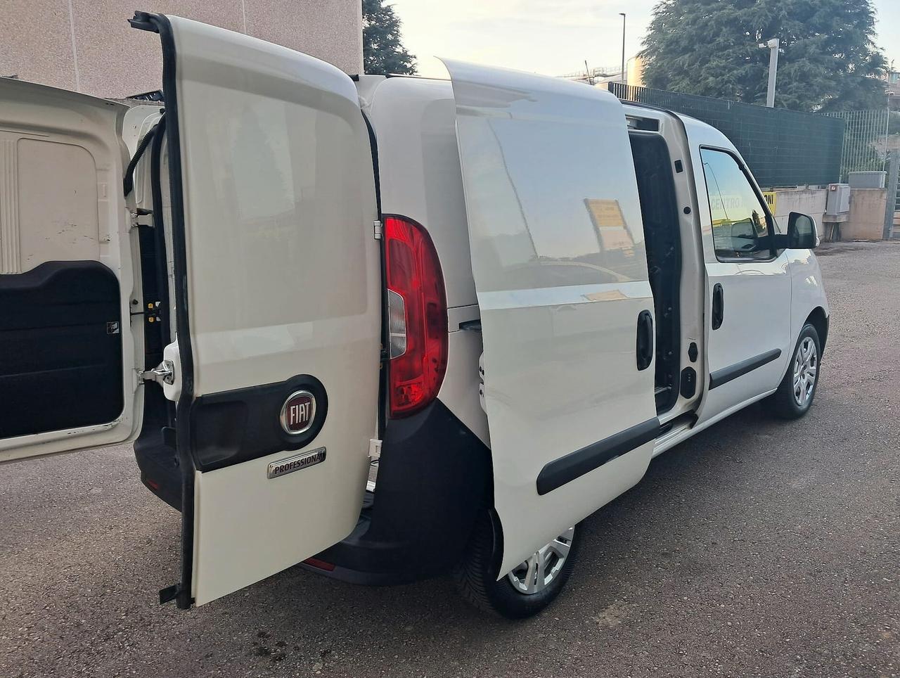 Fiat Doblo Doblò 1.6 MJT 105CV PC-TN Cargo Lamierato SX - Doppia porta laterale (Iva Esposta)