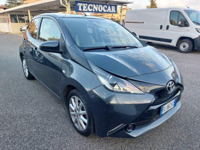 TOYOTA Aygo 1.0 VVT-i 69 CV 5 porte x-cool TSS Navig retrocam