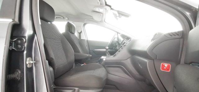 PEUGEOT 5008 1.6 VTi 120CV Tecno