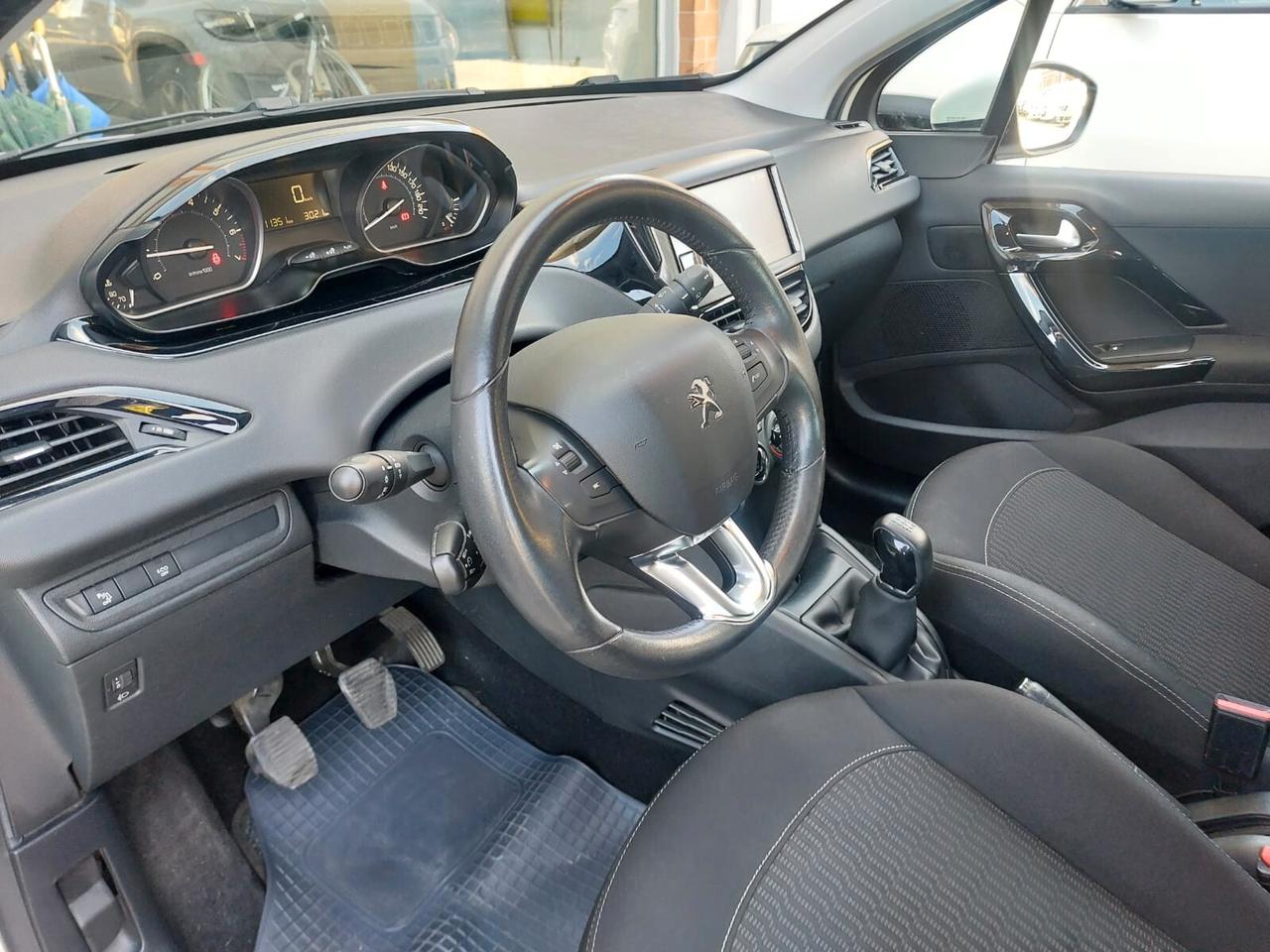 Peugeot 208 PureTech 82 Stop&Start 5 porte Allure