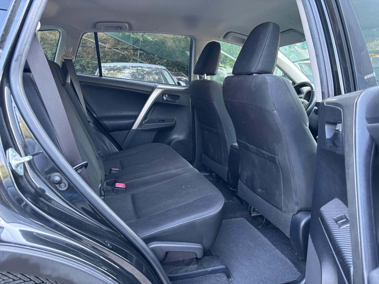 Toyota RAV 4 RAV4 2.0 D-4D 4WD Lounge