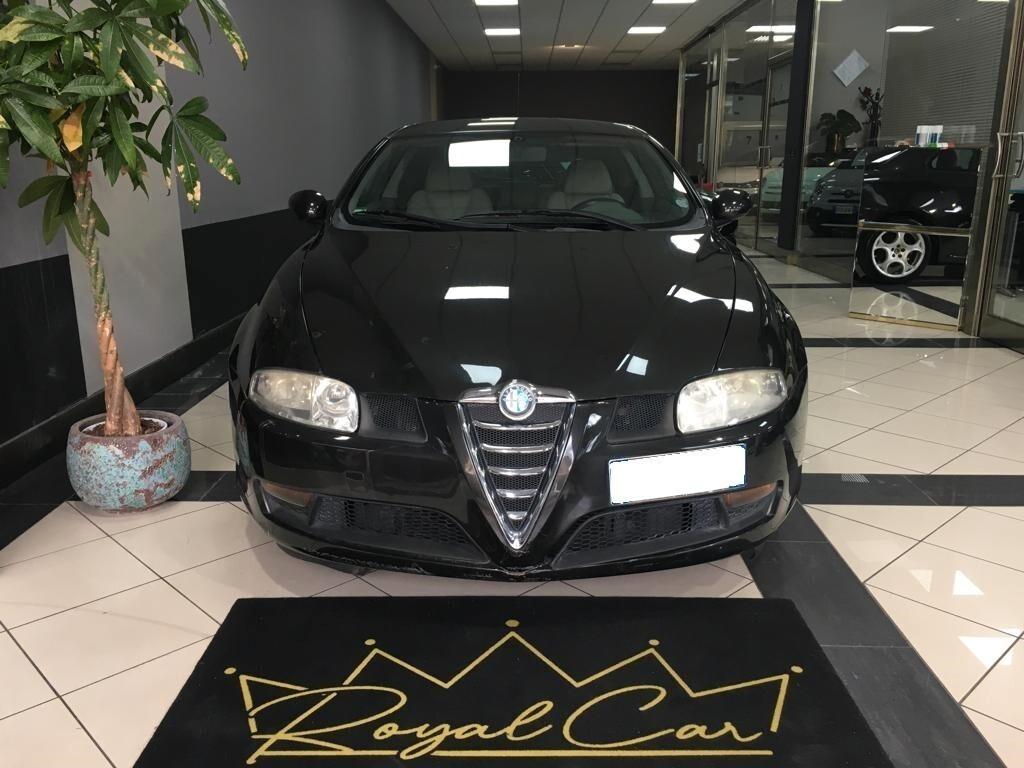 Alfa Romeo GT 2.0
