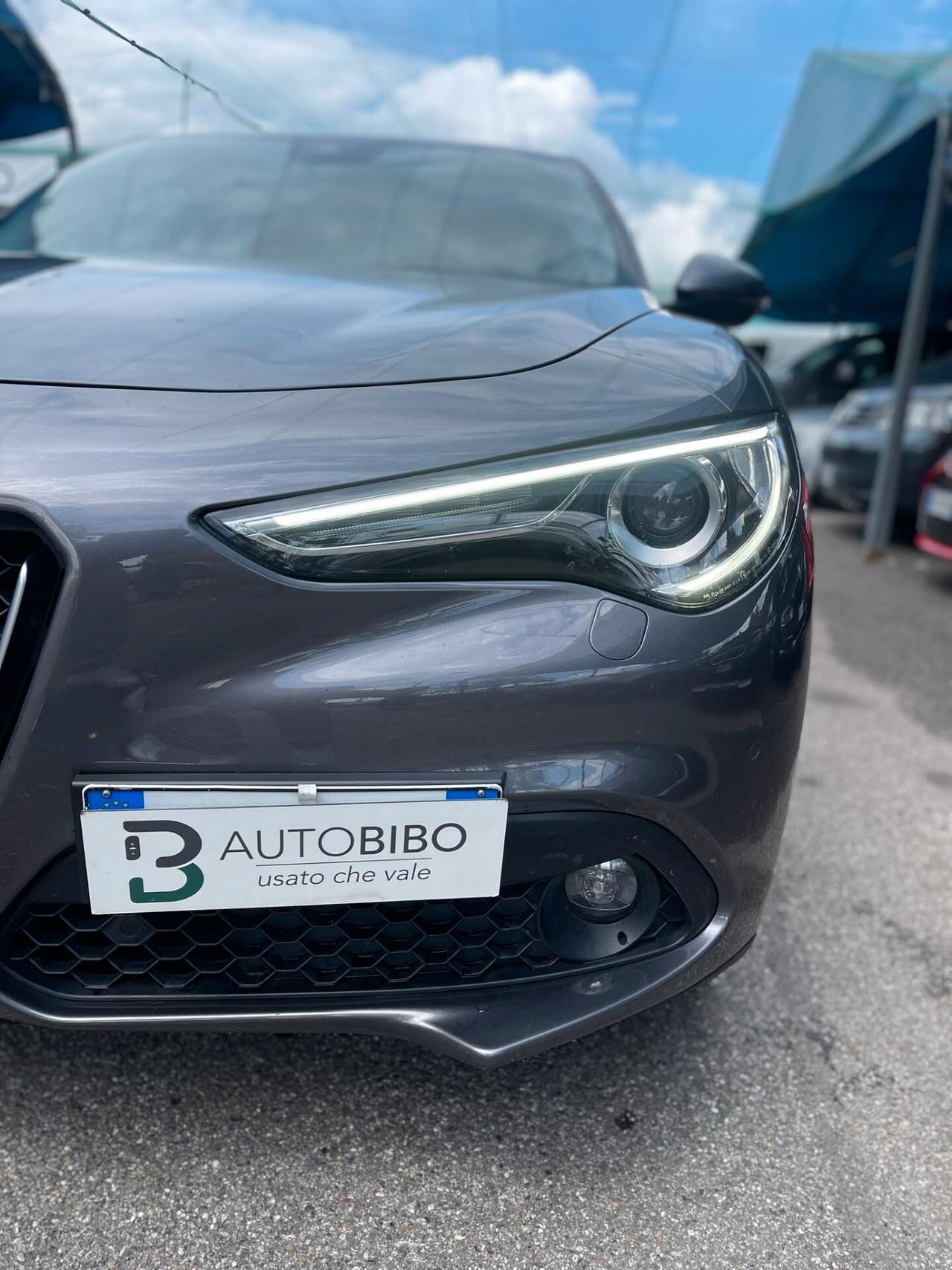 Alfa Romeo Stelvio 2.2 Turbodiesel 180 CV AT8 RWD Business