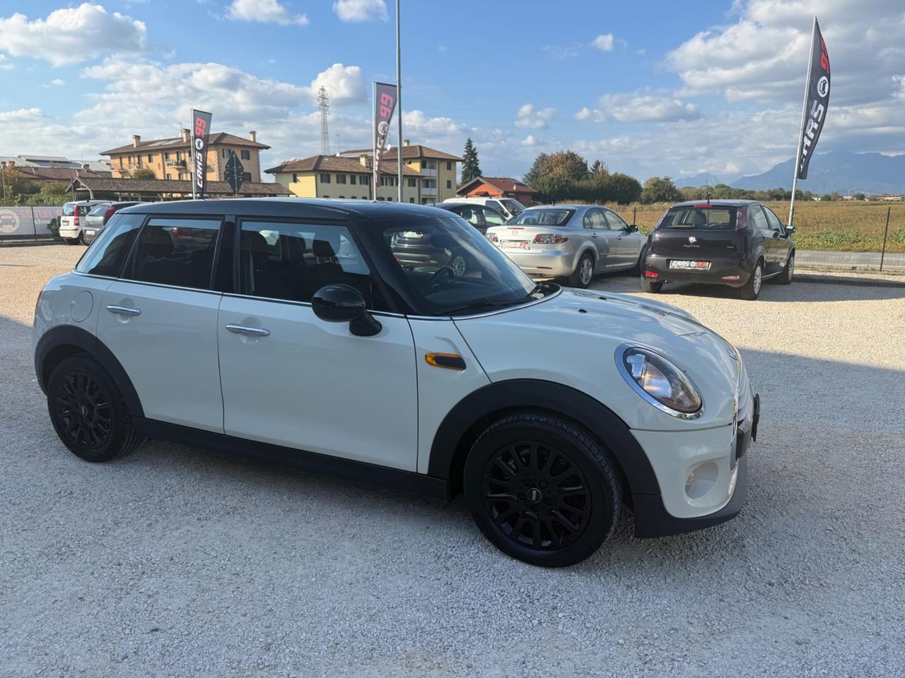 Mini 1.5 Cooper D Business XL 5 porte